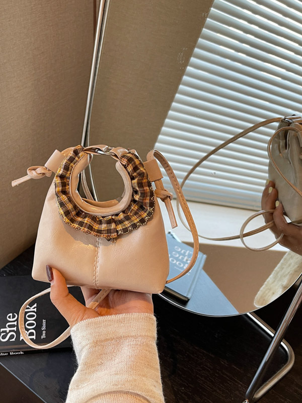 Women'S Young Bags - 세련된 레트로 스타일의 핸드백, 립스틱과 동전을